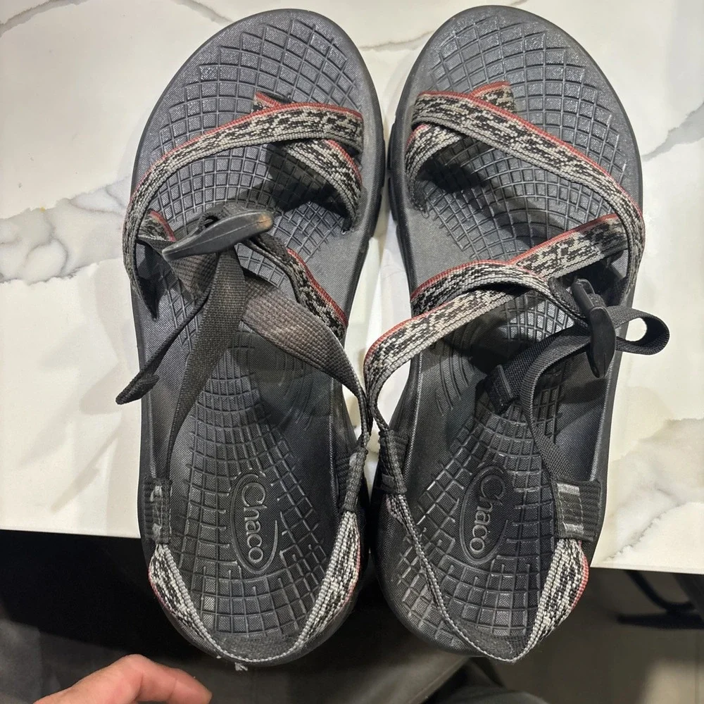 chaco zvolv 2 Size 13